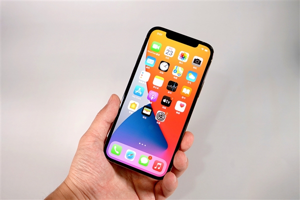 哈密苹果手机维修分享iOS 14.2修订版已到，专属iPhone 12系列 