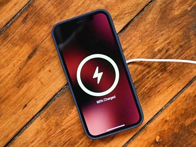 哈密苹果手机维修分享iPhone 12可以随便充电吗 
