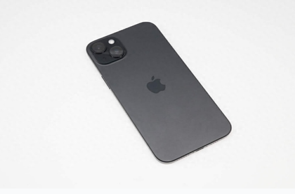 哈密苹果手机维修分享iPhone 15 Plus换电池 